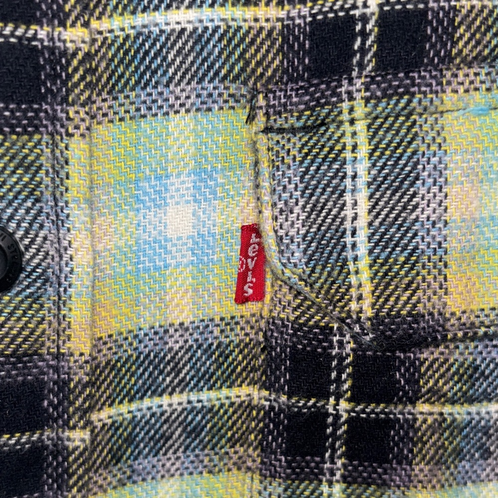 Levi's Button-Up Flannel Shirt 100% Cotton - Picture 7 of 11